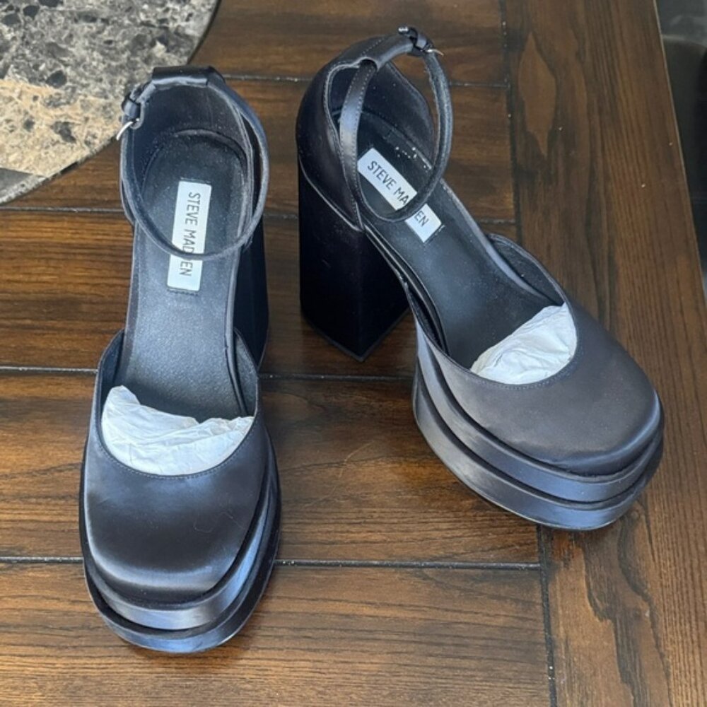 Steve Madden Black Chunky Platform Shoes